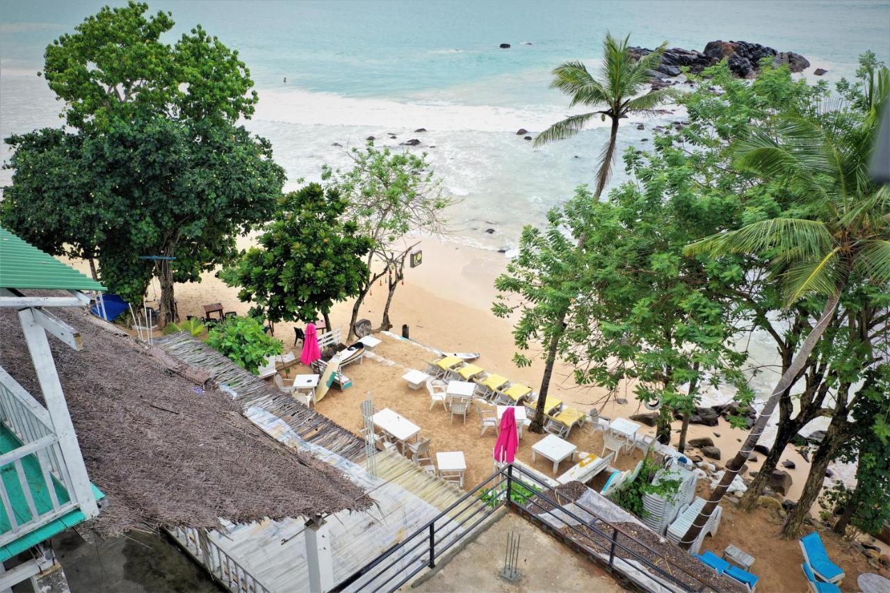 Surf Bar Mirissa Hotel Exterior photo